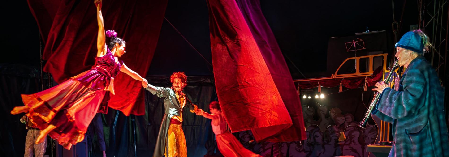 Recto-Verso par Kunos Circus Theater et Mea