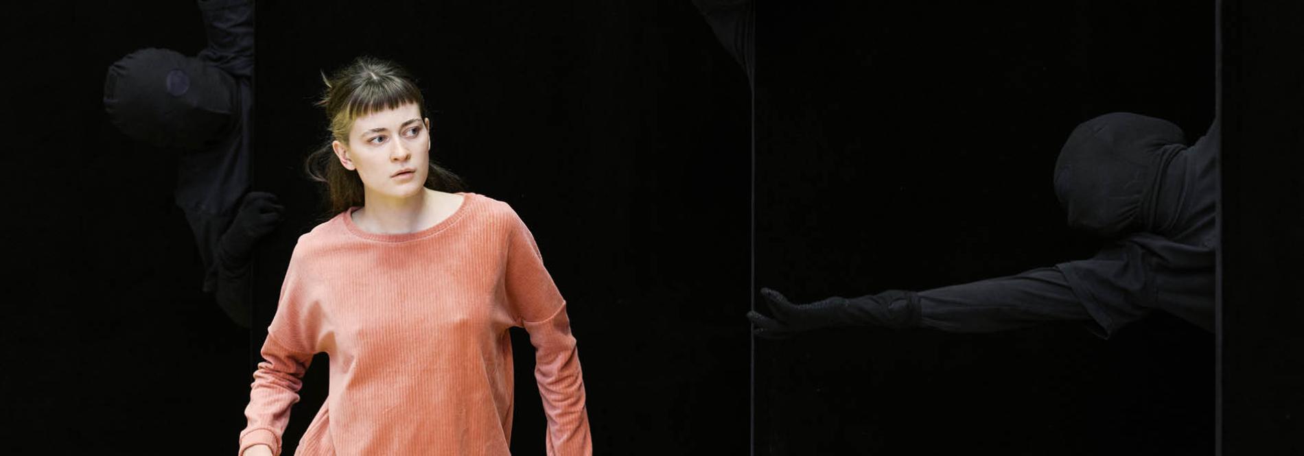 Une image d'une danseuse
