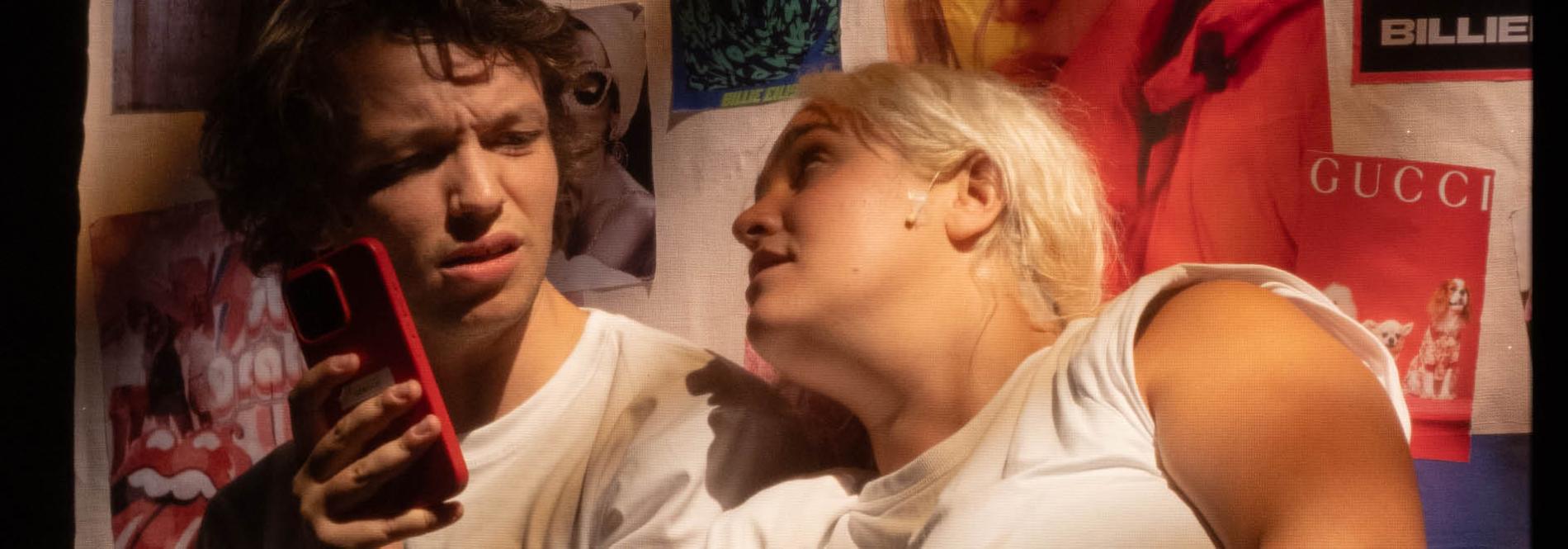 Théâtre - Denali - Deux comédien·nes sur scène 