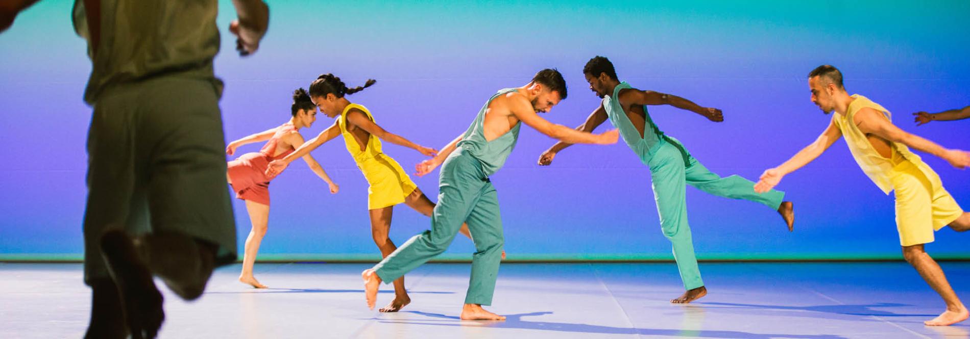 Une image du spectacle avec les danseur·euses
