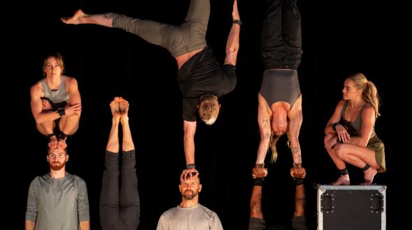 Une image des acrobates