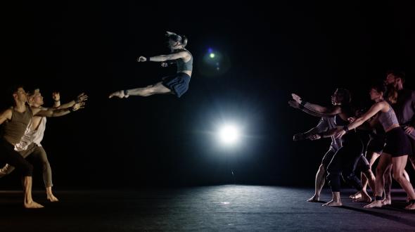Une image des acrobates