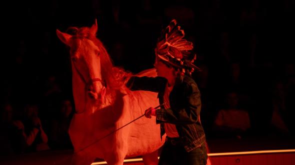 Théâtre, humour: Alex Lutz durant son spectacle 