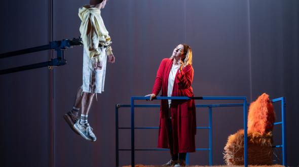 Théâtre - une image des comédiennes sur scène