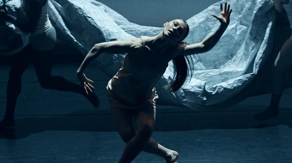 Une image des danseur·euses sur scène