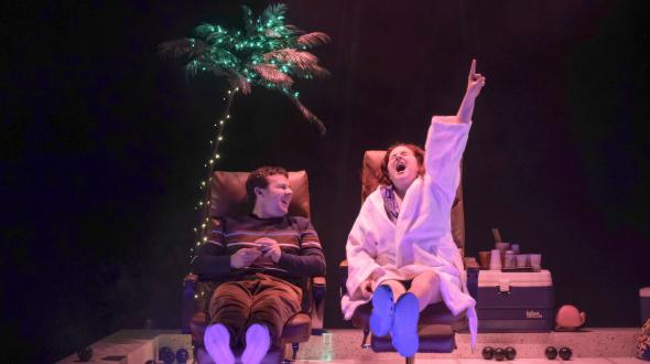 Théâtre - Les comédien·nes du poids des fourmis sur scène 